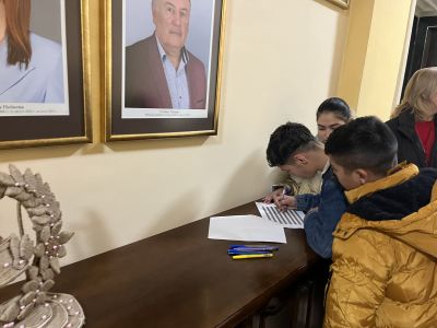 Участие в младежка конференция под надслов: "Насилието никога не е отговор" - Изображение 3