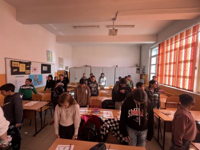 Интерактивна викторина по безопаснот на движението по пътищата (БДП) с участието на ученици от петите класове - ОУ Христо Ботев - Бургас, Победа