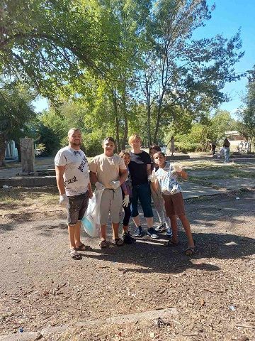 Участие на децата от клуб "Мисли и живей екологично" в Националната инициатива "Да изчистим България заедно" - ОУ Христо Ботев - Бургас, Победа