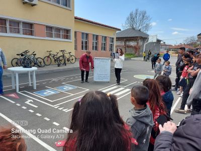 Училищно занятие по БДП на тема: Правила за безопасно движение по пътищата - ОУ Христо Ботев - Бургас, Победа